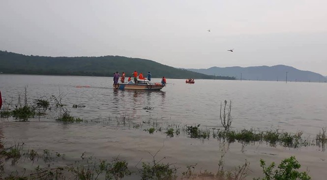 Hai chú cháu tử vong do lật thuyền khi đi thả lưới - ảnh 1