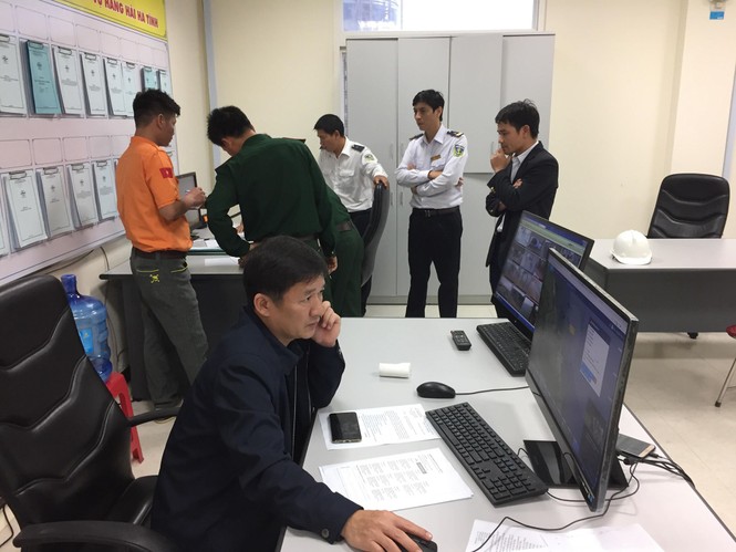 Tàu chở hàng chìm trên biển, 12 người mất tích - ảnh 3