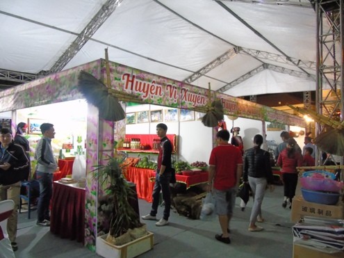 Tận thấy lễ hội đường phố độc đáo tại Đồng Văn - ảnh 19