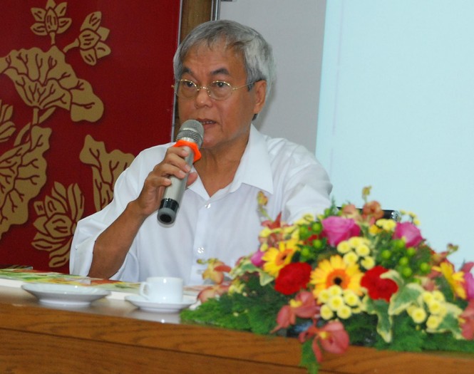 Chuyện chưa kể về nhà văn Bà Tùng Long - ảnh 1