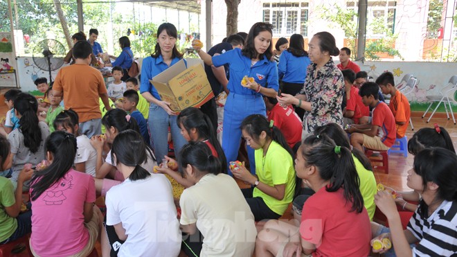 Mang tri thức đến với trẻ chịu nhiều thiệt thòi - ảnh 12