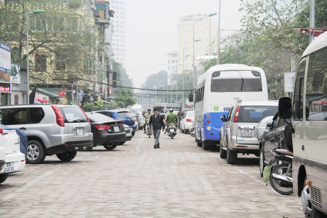 Bãi xe lậu lớn nhất thủ đô “bốc hơi” sau một đêm - ảnh 2