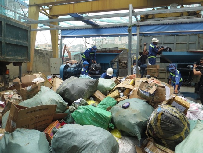 TPHCM liên tiếp phát hiện nhiều vụ sản xuất, kinh doanh hàng giả - ảnh 1