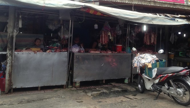 Sợ dịch tả, thịt heo ở Sài Gòn ế chỏng chơ - ảnh 4
