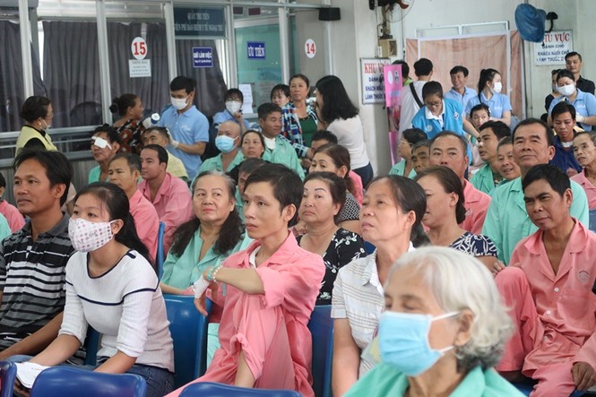 Chủ nhật yêu thương - Nơi âm nhạc xoa dịu nỗi đau bệnh tật - ảnh 2