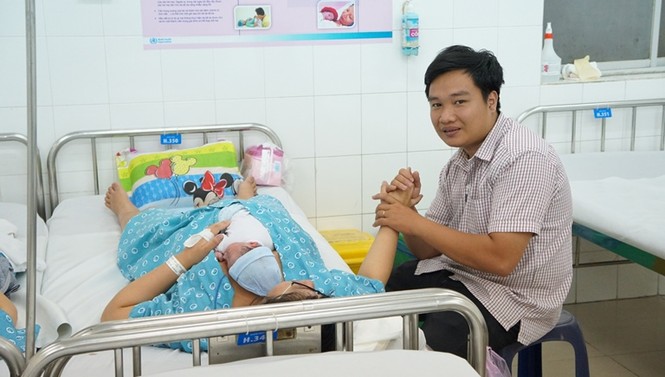 TPHCM: 6 cháu bé đồng loạt chào đời đúng khoảnh khắc giao thừa - ảnh 6