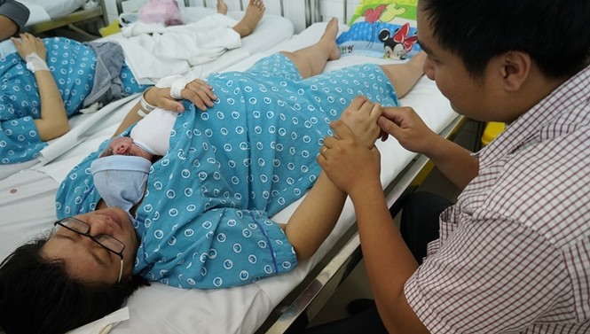 TPHCM: 6 cháu bé đồng loạt chào đời đúng khoảnh khắc giao thừa - ảnh 5