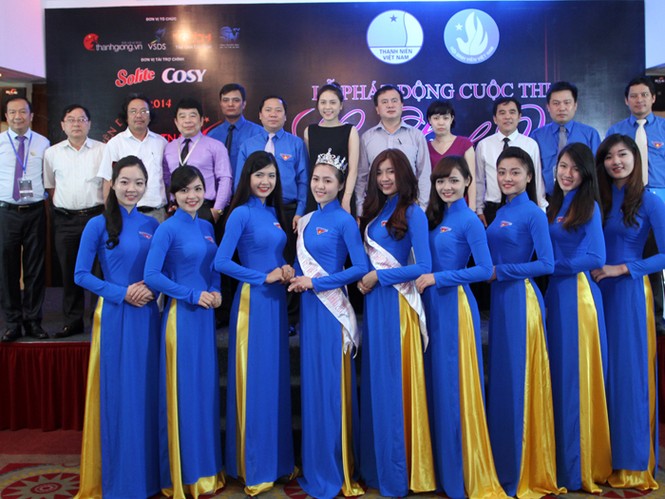 Khởi động cuộc thi Nữ sinh viên Việt Nam duyên dáng 2014 - ảnh 6