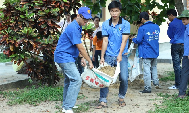 Tổ chức cuộc thi 'Hát cùng Mùa hè xanh 2014' - ảnh 1