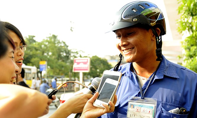 Phát miễn phí 1.000 mũ bảo hiểm đạt chuẩn - ảnh 7