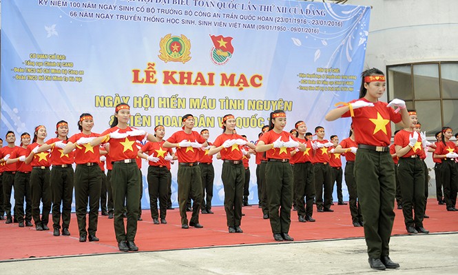 Tuổi trẻ CAND rạng rỡ trong điệu dân vũ - ảnh 12