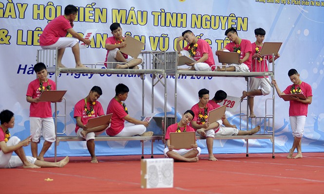 Tuổi trẻ CAND rạng rỡ trong điệu dân vũ - ảnh 26