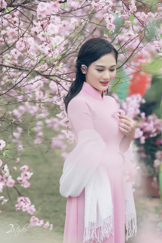 Nữ sinh Ngoại thương khoe sắc cùng hoa đào - ảnh 7
