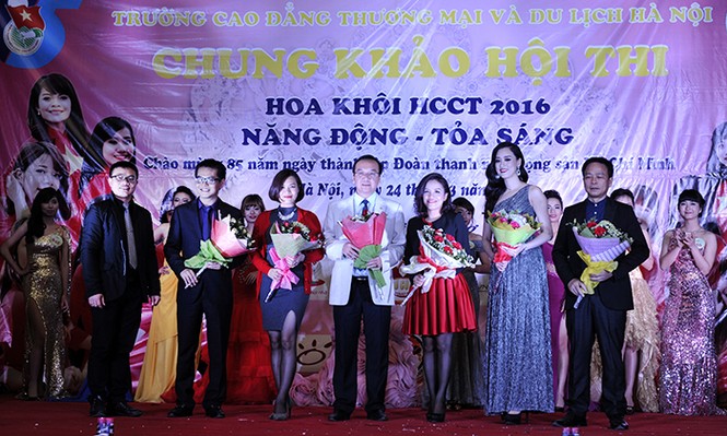 Ngắm nhan sắc Hoa khôi Trường Cao đẳng Thương mại và Du lịch - ảnh 17