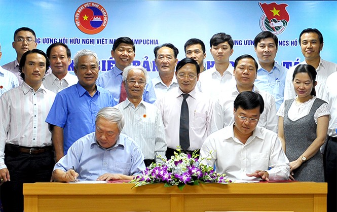 Đẩy mạnh giao lưu hữu nghị thanh thiếu nhi Việt Nam - Campuchia - ảnh 1
