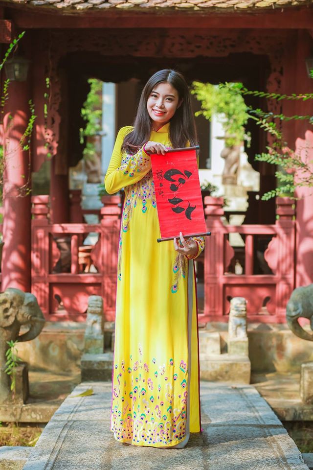 Nam thanh nữ tú Phương Đông khoe tài sắc - ảnh 10