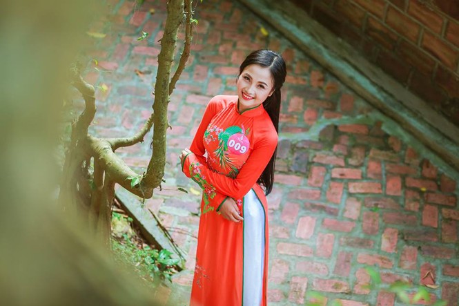 Nam thanh nữ tú Phương Đông khoe tài sắc - ảnh 3