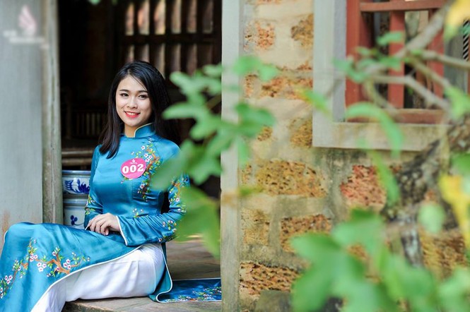 Nam thanh nữ tú Phương Đông khoe tài sắc - ảnh 2