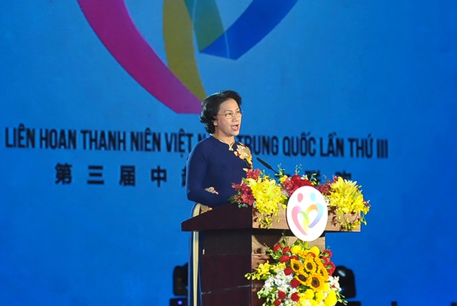 Sôi nổi giao lưu nghệ thuật Liên hoan Thanh niên Việt – Trung 2016 - ảnh 1