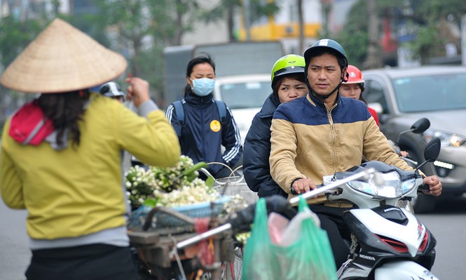 Đường phố Hà Nội ngát hương hoa bưởi - ảnh 3