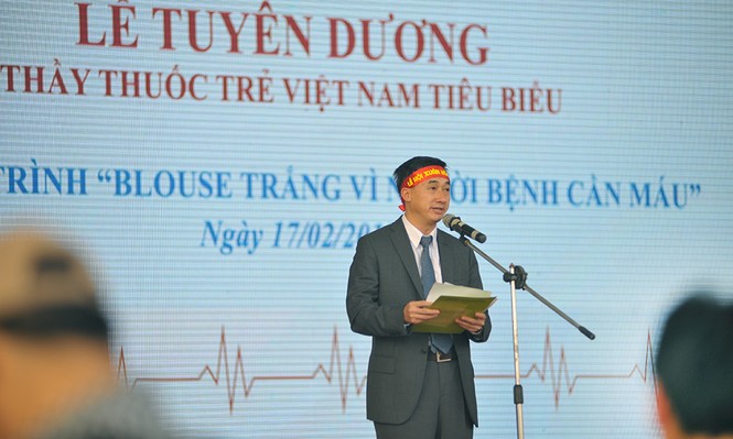 Vinh danh 10 thầy thuốc trẻ tiêu biểu toàn quốc năm 2016 - ảnh 1