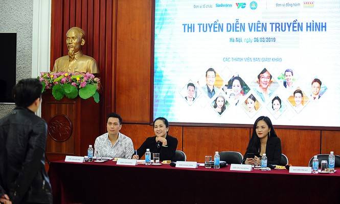 Đi tuyển dụng gặp 'mẹ chồng khó tính', 'ông trùm' - ảnh 1