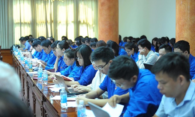 Khai mạc Hội thảo bồi dưỡng thế hệ cách mạng cho đời sau theo Di chúc Bác Hồ - ảnh 3