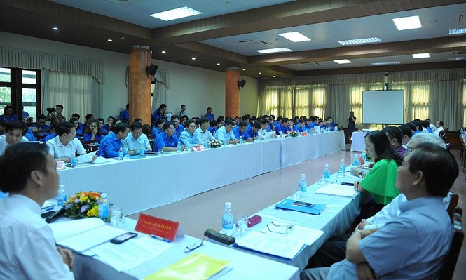 Khai mạc Hội thảo bồi dưỡng thế hệ cách mạng cho đời sau theo Di chúc Bác Hồ - ảnh 1