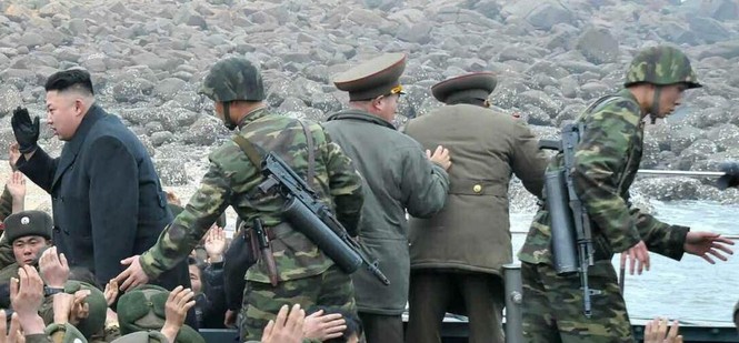 Những biến thể AK-47 kỳ dị trong quân đội Triều Tiên - ảnh 1
