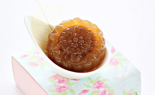 Giữ dáng, đẹp da với bánh trung thu táo đỏ hạt sen - ảnh 5