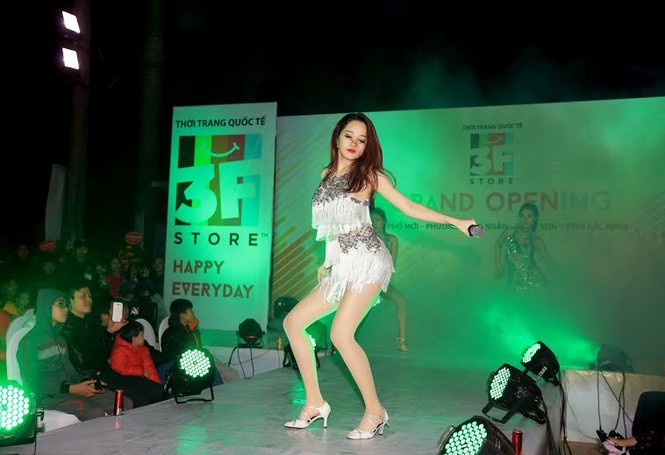 Bảo Anh gây náo loạn Bắc Ninh với màn vũ đạo nóng bỏng - ảnh 7