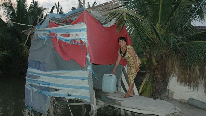 Nông dân “chui” - ảnh 2