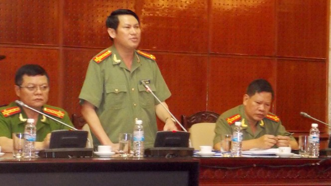 Xô xát với phóng viên, 3 cảnh sát giao thông bị đình chỉ - ảnh 2