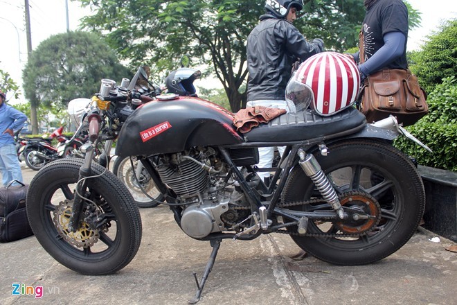 Yamaha SR500 độ kiểu 'cà phê bụi' ở Sài Gòn - ảnh 2