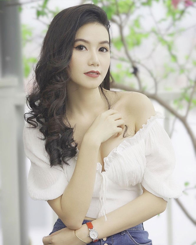Giải mã cô gái ‘thiếu liêm sỉ’ nhất ‘Hoa hồng trên ngực trái’ - ảnh 3