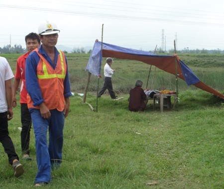 Đánh cá bằng kích điện, nam thanh niên bị giật chết - ảnh 1