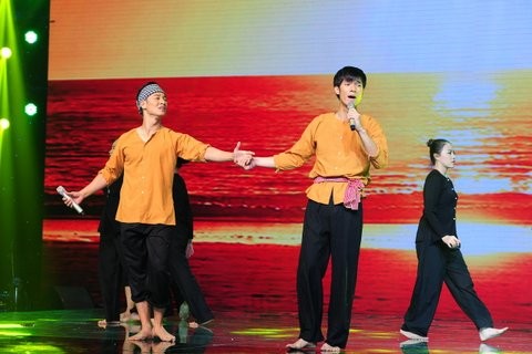 Jennifer Phạm lột xác khó tin trong 'Cặp đôi hoàn hảo' - ảnh 2
