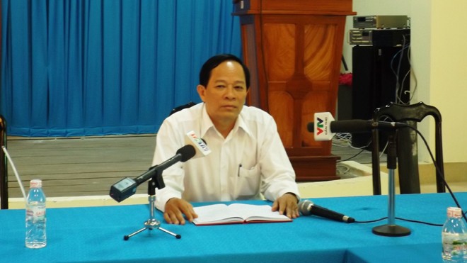 Đuổi học 1 tuần học sinh đánh bạn hội đồng ở Trà Vinh - ảnh 1