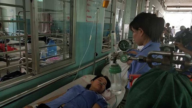 Hàng chục công nhân nhập viện nghi hít phải khí độc - ảnh 3