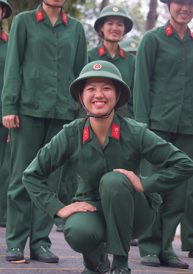 100 bóng hồng tuyên thệ chiến sĩ mới - ảnh 9