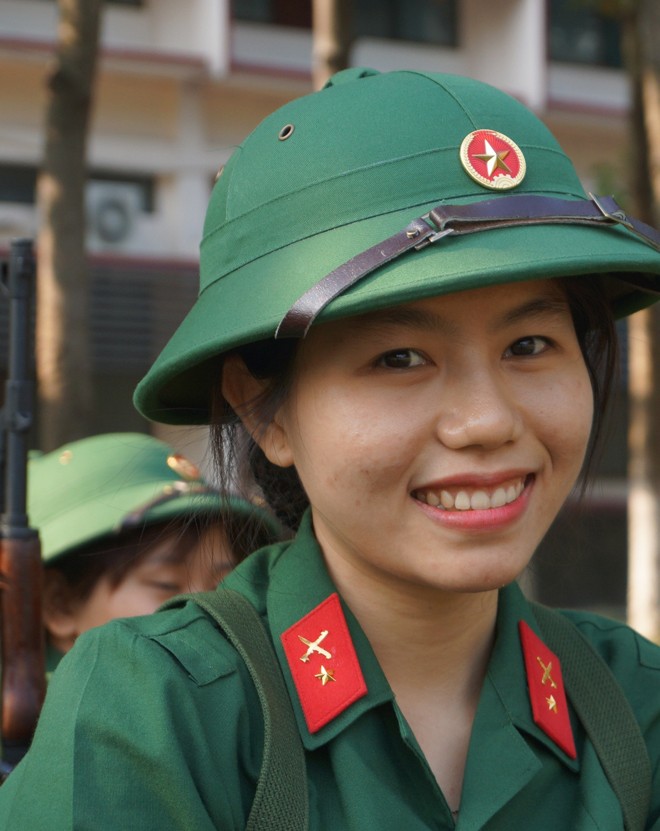 100 bóng hồng tuyên thệ chiến sĩ mới - ảnh 10