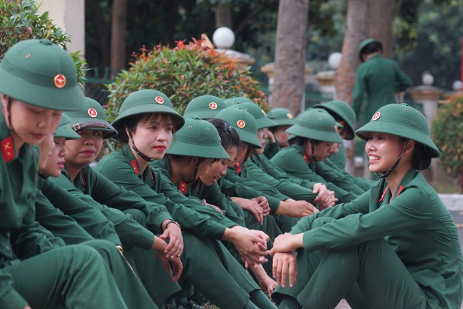 100 bóng hồng tuyên thệ chiến sĩ mới - ảnh 11