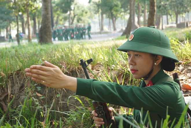 100 bóng hồng tuyên thệ chiến sĩ mới - ảnh 14