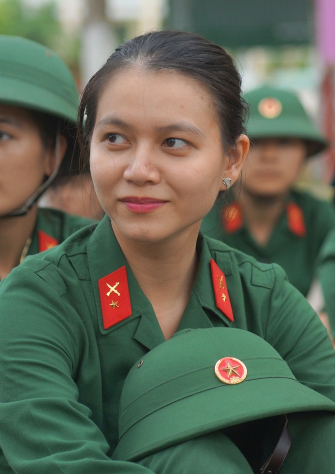 100 bóng hồng tuyên thệ chiến sĩ mới - ảnh 6