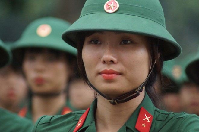 100 bóng hồng tuyên thệ chiến sĩ mới - ảnh 8