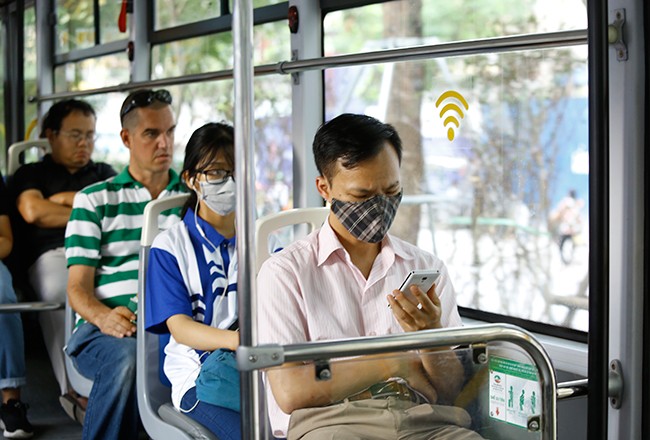 Buýt nhanh BRT quá tải khi chở tới 13.000 khách/ngày - ảnh 4