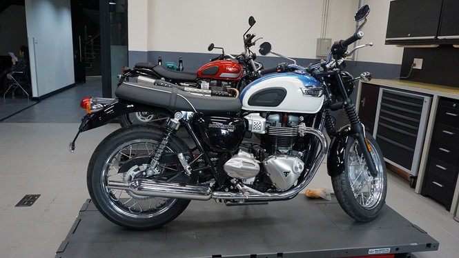 Loạt xe mô tô khủng của Triumph 'khoe mã' tại Hà Nội - ảnh 5