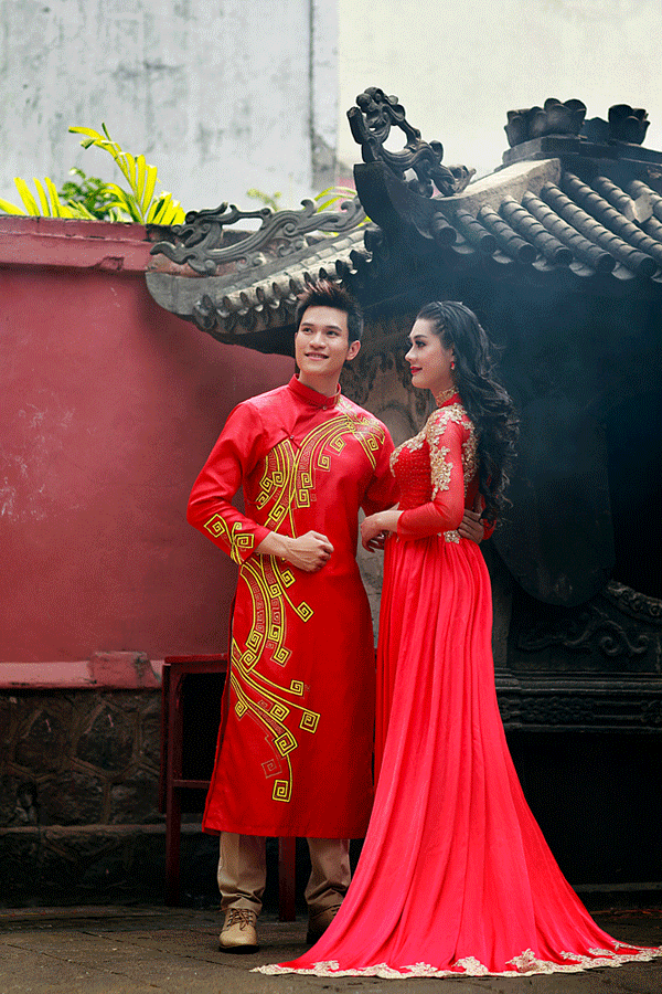 Lâm Chi Khanh đẹp dịu dàng với áo dài - ảnh 10