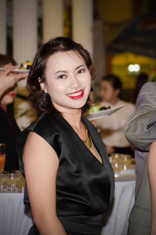 Khánh Linh mở tiệc mừng Á quân 'Chinh phục đỉnh cao' - ảnh 1