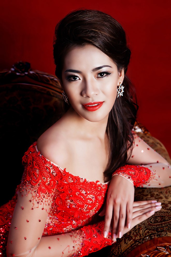 Hoa hậu phu nhân áo dài Việt Nam tại Mỹ 2013 bị phế ngôi - ảnh 1